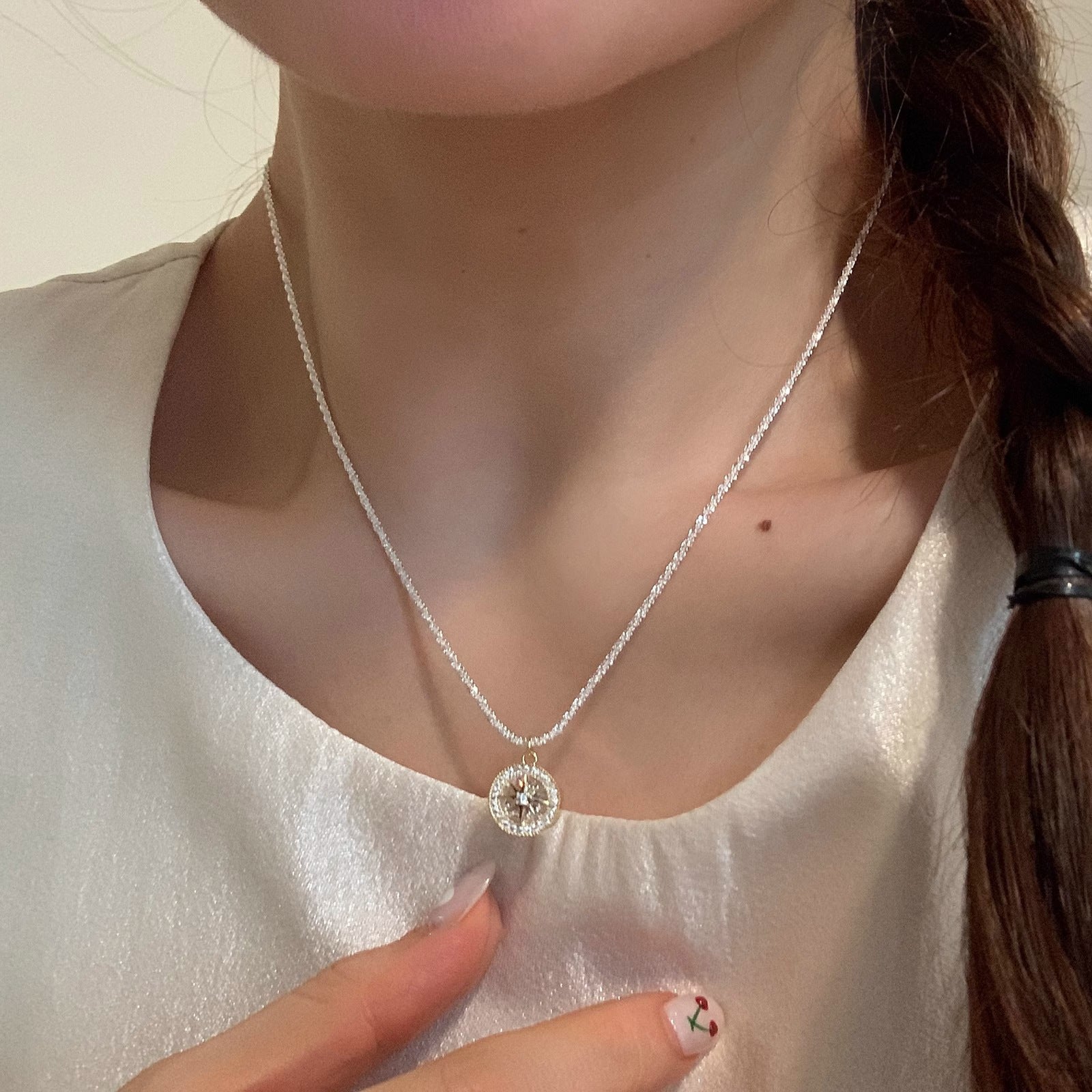 Niche High-end Six-pointed Star Starry Sky Necklace Women's Personality Versatile Design Pendant New Short Neck Chain