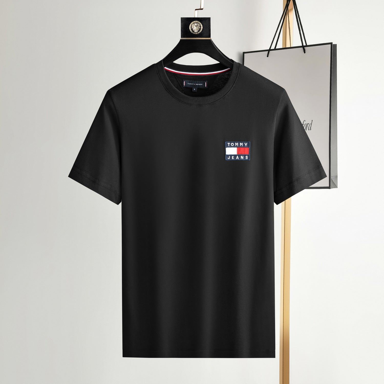 Men&#039;s Short-Sleeve Pure Cotton Round Neck Slim Fit Solid Color Base Shirt With Large Logo Embroidery T-Shirt